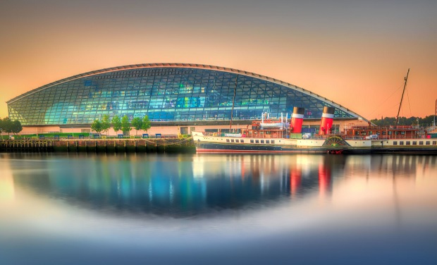 Glasgow Science Centre River Clyde view - Κέντρο Επιστήμης Γλασκώβης όψη από την πλευρά του ποταμού Clyde.